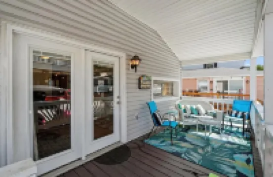 BEACH COTTAGE on CANAL ☀ Complimentary GOLF CART