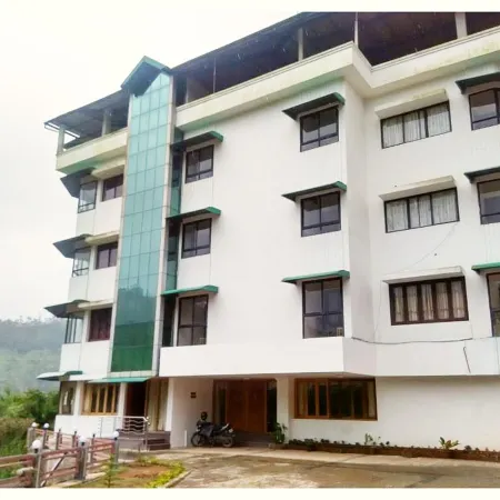 Goroomgo Poopada Resort  (Munnar, Kerala)