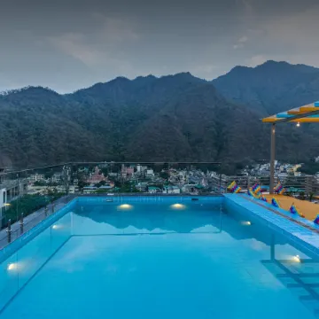 Gostops Plus Rishikesh Tapovan