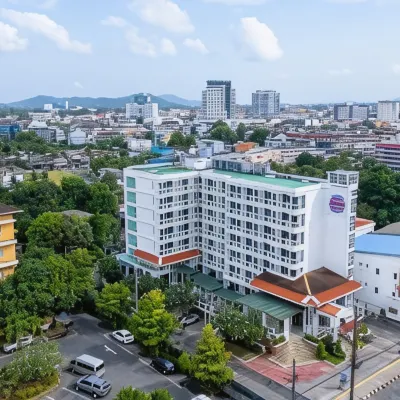 Grand Supicha City Hotel Hotels near Sanamchai Sports Stadium