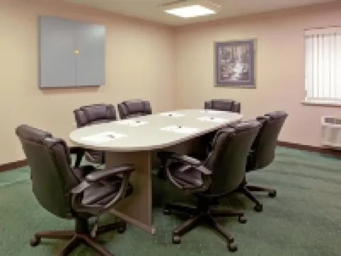 นอร์วูด อินน์ & สวีท บาย บลิสพอยต์ โพสต์ โรด อินเดียนาโพลิส โรงแรมในอินเดียแนโพลิส