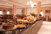 Ellus Hotel