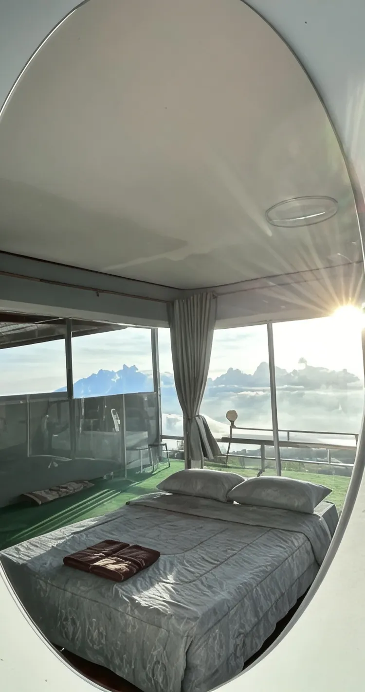 เคบินกระจก