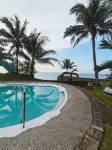 Puesta del Sol Beach Bungalows and Restobar