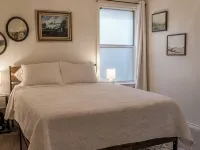 Cozy 3 bedroom Home Hotels in Keller