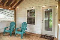 The Bird House – Charming Downtown Lebanon Stay, Pets Welcome! - 3-Star