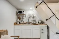 Luxury Cottage Getaway - 4-Star
