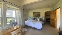 Pinnacle Perch, 5 Min Walk to Lake Whatcom. Golf, Pool, Trails, Biking and View - 발코니