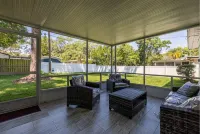 Spacious Family Home Near Hospitals, USF, & Parks