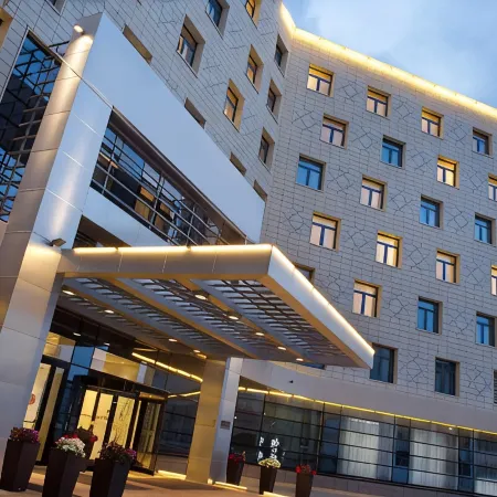 Hills Garden (ex. Hilton Garden Inn Ufa RiversideХилтон Гарден, бывший Хилтон Гарден Инн Уфа Риверсайд)