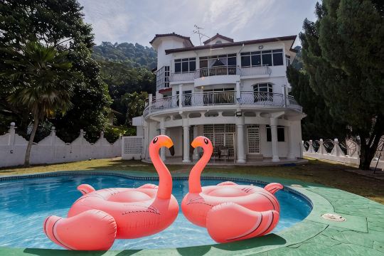 BJ Villa55 w/Private swimming pool KTV 7BR 25pax Hotels in Bayan Lepas