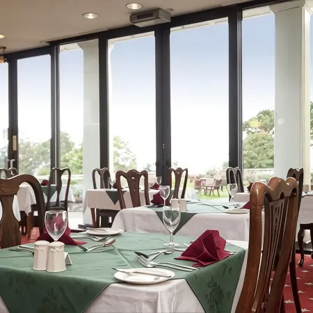 Cliffden Hotel