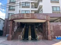 広島駅前ユニバーサルホテル新幹線口右