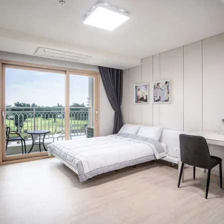 Seogwipo Okra Resort Отели рядом с достопримечательностью «Пляж Пёсон»