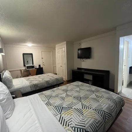 Studio 6 Suites Euless, TX – DFW West Отели в г. Юлесс