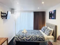 Merivale Court Studio(without kitchen) - 2-Star