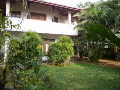 Hikkaduwa Sea Front Hotel di 