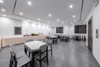 Homeinn · Fairyland Shangpin Hotel (Qujing Station) - صديق للحيوانات الاليفة