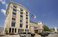 Sea Party Hotel - parking