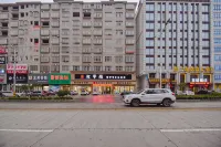 Gushi Zhongtian Business Hotel - 2-Star