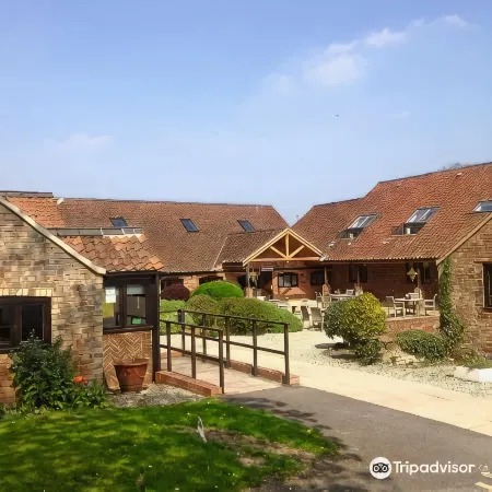 Hall Farm Hotel and Restaurant