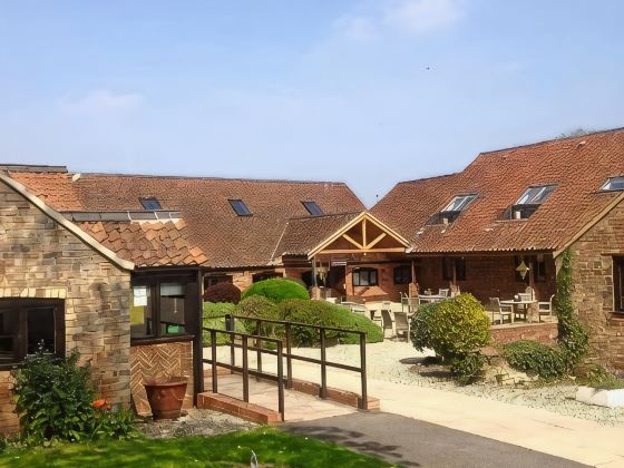 Hall Farm Hotel and Restaurant