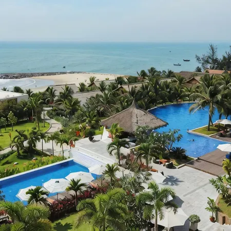 The Cliff Resort & Residences