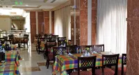 Kingsgate Hotel Durrat - breakfast
