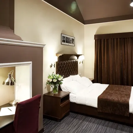 11 Hotel & Garden (11 отель и сад)