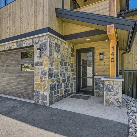 Lake & Mountain Views in Dillon! EV Charger