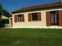 "Les Roses Trémières" Dordogne, close to swimming, hiking and shops Hotels in Bergerac