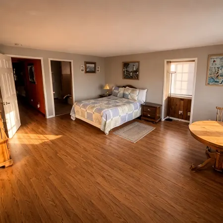 Ocean's Breeze, a Welcoming Space to Gather in Morro 'Heights Pet Friendly!