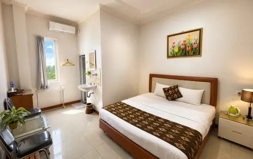 Rene Hotel
