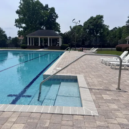 Large private 4 BR home near SAV airport with TV in every bedroom