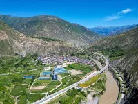 Zhouqu Bacang Ge Zaoba Shengtai Yuanlin Leisure Farmstay