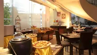 Lancaster Hotel Manila