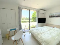 The Land Hotel -  Apartamentos vacacionales