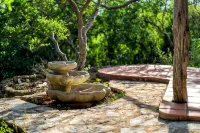 Cole Springs Historic Buda Cottage: Tower, Hill Country, 14.6 Acres!!! - 4つ星