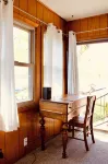 Charming lake front 3-bedroom cottage in Coldwater, Michigan - 3-Star
