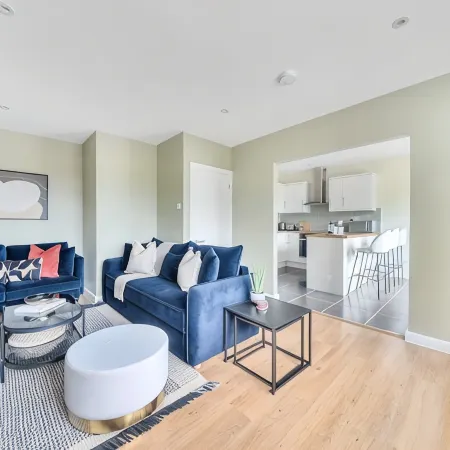 Beautiful apartment in Claygate Village