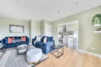 Beautiful apartment in Claygate Village
