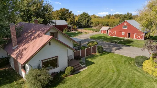 Historic 1915 Wine Country Home: 3 Queens, 2 Twins, WiFi & AC, 23 Acres - 3-Star