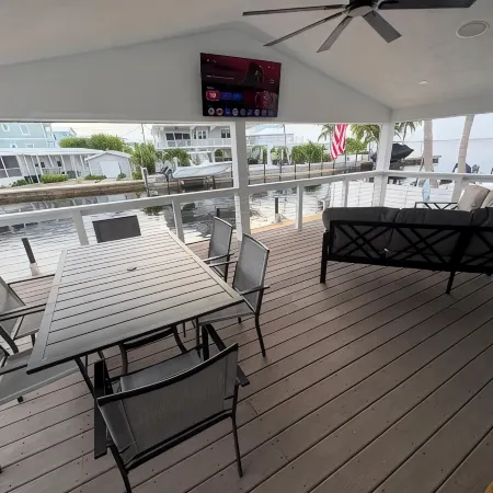 Paradise 3/2 Home