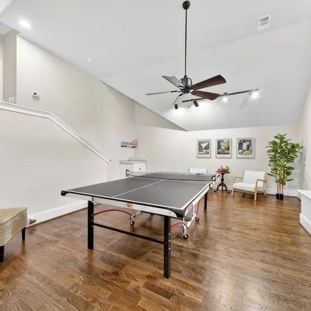The Parkview: 4,120 SF Luxe - 3-min to DT Franklin