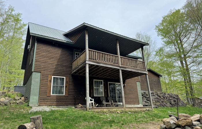 ADK Lake House Vacation, Cozy 5 Bedroom & 2 Bath