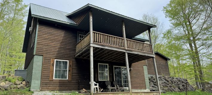 ADK Lake House Vacation, Cozy 5 Bedroom & 2 Bath Ξενοδοχεία στην πόλη Herkimer County