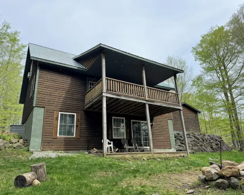ADK Lake House Vacation, Cozy 5 Bedroom & 2 Bath 웨브 호텔