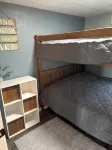 Cozy Lake Cottage on Dewart Lake , 1 Mile from Blue Barn Berry Farm, Hottub! - 3-Star