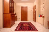 Elegante alloggio di grandi dimensioni (110 mq) in parco privato di 6000 mq - piscina