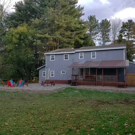 home away from home close to lake and marina